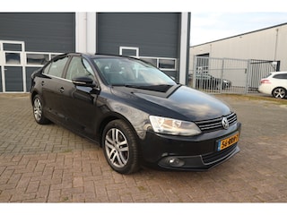 Volkswagen Jetta 1.6 TDI Highline BlueMotion