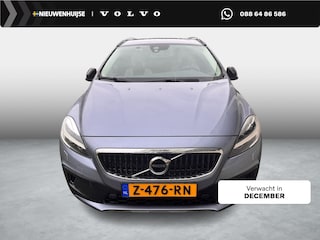 Volvo V40 2.0 T4 Summum | Trekhaak | Standkachel | Camera | Keyless entry/start | Memory | Leder | Stoelverwarming |