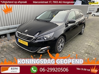Peugeot 308 SW 1.2 PureTech Blue Lease Premium AUTOMAAT, Clima, Navi, CC, Pano, PDC, LM, Trekh, – Inruil Mogelijk –