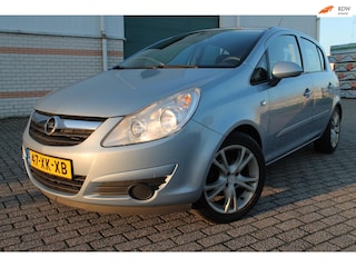 Opel Corsa - trekhaak - l.m.velgen - 1400 motor - airco - electrische ramen