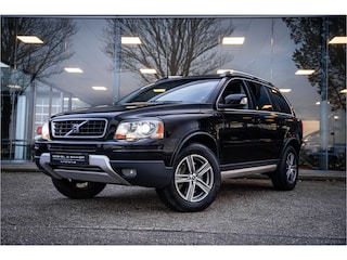 Volvo XC90 3.2 Sport ** Navigatie ** Schuifdak ** Trekhaak ** Youngtimer!! 1e eigenaar ** Volledig Volvo dealer onderhouden