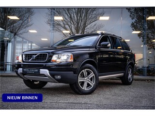 Volvo XC90 3.2 Sport ** Navigatie ** Schuifdak ** Trekhaak ** Youngtimer!! 1e eigenaar ** Volledig Volvo dealer onderhouden