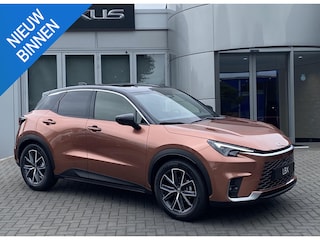 Lexus LBX Emotion 2WD DIRECT LEVERBAAR PREMIUM PACK STOELVERW FULL-LED KEYLESS STOELVERW STUURVERW