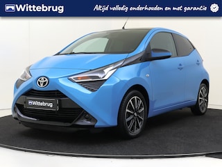 Toyota Aygo 1.0 VVT-i x-play Camera | Apple Carplay | Elekt Spiegels | Speedlimiter |