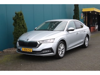 Skoda Octavia 1.0 TSI Business Edition Plus CARPLAY|ADAPT.CRUISE|ELEK.A.KLEP|STUUR/STOELVERW|NAV|LED|ECC|PDC|17'LMV 1'EIG