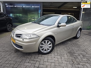 Renault Mégane Coupé-Cabriolet 1.6-16V Tech Line | NIEUWE APK | 12MND GARANTIE | LEDER | CRUISE | AIRCO |