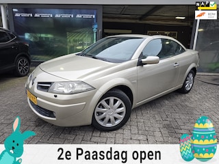 Renault Mégane Coupé-Cabriolet 1.6-16V Tech Line | NIEUWE APK | 12MND GARANTIE | LEDER | CRUISE | AIRCO |