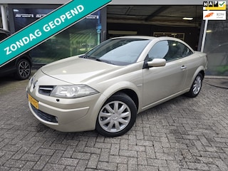 Renault Mégane Coupé-Cabriolet 1.6-16V Tech Line | NIEUWE APK | 12MND GARANTIE | LEDER | CRUISE | AIRCO |