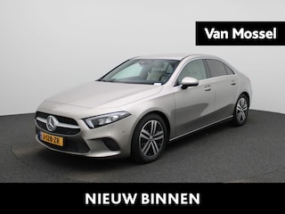 Mercedes-Benz A-klasse 180 Business Solution Luxury | TREKHAAK | STOELVERWARMING | NAVIGATIE | BLUETOOTH | PARKEERSENSOREN |