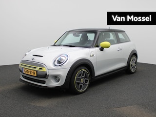 Mini Mini Essential 33 kWh | Stoelverwarming | Camera | PDC Achter | Full-Map Navigatie | LED-Verlichting | Sportstoelen | Apple Carplay & Android Auto