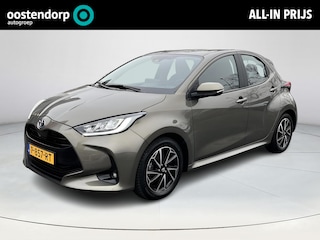 Toyota Yaris 1.5 Hybrid Dynamic | Navigatie | Carplay | Licht metalen velgen | LED koplampen | Keyless entry |