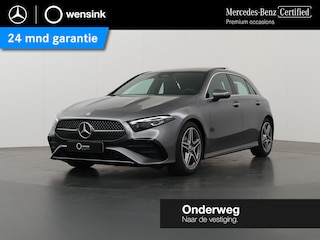 Mercedes-Benz A-klasse 180 Star Edition AMG Line | Panoramadak | Apple Car Play | 18-Inch | LED | MBUX | Stoelverwarming |
