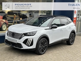Peugeot 2008 1.2 Hybrid 145 PK GT | Automaat Hybride | VOORRAAD DEAL met €7.000 Korting | Panorama Schuif-/Kanteldak | Navigatie | 360 Graden Camera | Keyless Entry | Full LED Verlichting | Zwart Dak | Climate Control | 18" Lichtmetalen Velgen Evissa | Sportstoelen | Hoge Zitpositie | Parkeersensoren V+A | Adaptieve Cruise Control |
