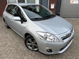 Toyota Auris 1.8 Full Hybrid Dynamic Business / Camera / Navi / PDC / Clima