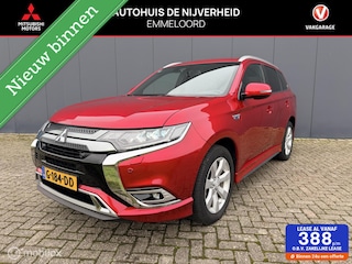 Mitsubishi Outlander 2.4 PHEV Instyle trekhaak side skirts