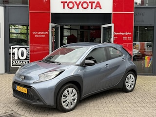 Toyota Aygo PLAY APPLE/ANDROID NL-AUTO AD-CRUISE AIRCO PARKEERCAMERA