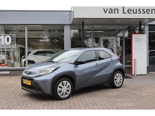 Toyota Aygo PLAY APPLE/ANDROID NL-AUTO AD-CRUISE AIRCO PARKEERCAMERA