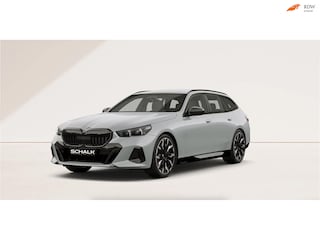 BMW 5-serie Touring 520i|M-sport|Fisc€70.000|H&K|E-trekhaak|