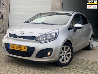 Kia Rio 1.2 CVVT Plus Pack/5drs/nap/2e EIG/dealeronderhouden/ 1jaar apk/ zeer nette auto.