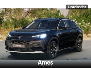 Volkswagen T-Roc Life First Edition 1.5 eTSI 85 kW / 116 PK SUV 7 versn. DSG Uit voorraad verkrijgbaar ! | Multimediapakket | Comfort pakket | Adaptive Cruisecontrol |