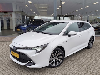Toyota Corolla Touring Sports 1.8 Hybrid Dynamic | Stoelverwarming | Draadloze Telefoonlader |