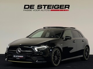 Mercedes-Benz A-klasse 200 AMG Blackpack Pano Multibeam Sfeer