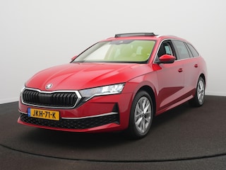 Skoda Octavia Combi 1.5 TSI MHEV Business Edition / Panodak / Camera / Elek. Klep