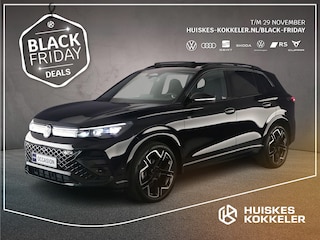 Volkswagen Tiguan R-Line Edition 1.5 eTSI 150pk DSG Automaat Trekhaak, Panoramadak, Black Style, Adaptive cruise control, Elektrische achterklep, 360 camera, Achteruitrijcamera