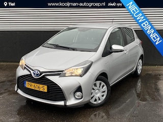 Toyota Yaris 1.5 Hybrid Trend Automaat, achteruitrij camera, cruise control, elektr. climate control, navigatie, start/stop systeem, boekjes compleet