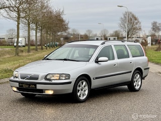 Volvo V70 2.5 T Comfort Line