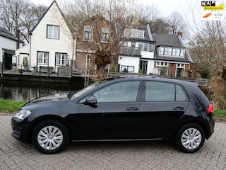 Volkswagen Golf 1.2 TSI 105pk Trendline 5-deurs Cruise Clima Navi Zuinig