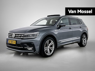 Volkswagen Tiguan 1.4 TSI Highline Business R | Automaat  | Panoramadak | Stoel verwarming | Virtual cockpit | Navigatie | Camera | Apple carplay | Climate control | Parkeer sensoren | Schuifdak | LMV | LED | Trekhaak