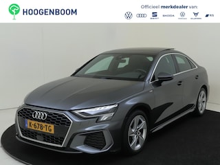 Audi A3 Limousine 35 TFSI S edition | Panoramadak | Full LED verlichting | Cruise Control | Parkeersensoren achter | CarPlay | Navigatie Plus |