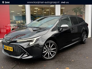 Toyota Corolla Touring Sports Hybrid 200 GR Sport Plus Schuif-/Kanteldak | JBL premium geluid | Dodehoekdetectie | Parkeersensoren rondom | Stoelverwarming voor+achter