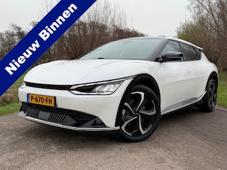 Kia EV6 Plus Advanced 77.4 kWh Automaat / Panoramadak / Leder / Camera / Navi / Stoelverwarming & - koeling / PDC / Cruise / LED /