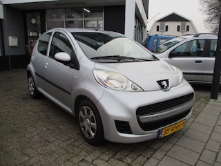 Peugeot 107 1.0-12V Sportium