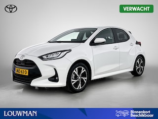 Toyota Yaris 1.5 Hybrid 115 First Edition | Stoel + Stuurverwarming | Facelift Model | Navigatie | Radar Cruise Control |