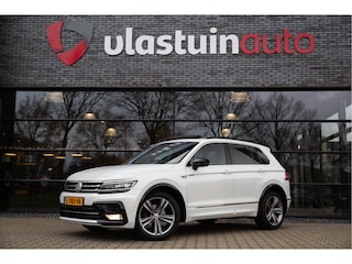 Volkswagen Tiguan 1.4 TSI ACT R-line , Panoramadak, Trekhaak,
