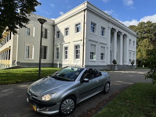 Peugeot 206 CC 1.6-16V AUT ! 4.000 KM P/JR ! APPLE CARPLAY