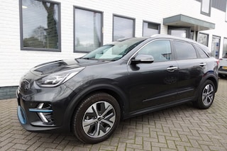 Kia Niro Executive Line plus  64 KWH  Panorama,Stoel ventilatie/verwarming Zeer verzorgd