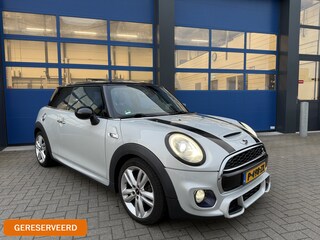 Mini Mini 2.0 192Pk Pano/ Automaat/ Led/ Chili Serious Business