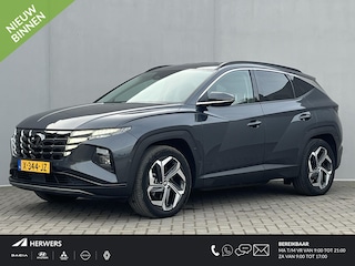 Hyundai Tucson 1.6 T-GDI PHEV Premium 4WD / Trekhaak (Trekgewicht 1.350kg) / 360° Camera / Adaptieve Cruise Control / Stuur- en Stoelverwarming voor en achter / Stoelverkoeling / Apple Carplay & Android Auto / Keyless Entry & Start / Navigatie full map / Elektrisch Verstelbare Voorstoelen met geheugenset Bestuurdersstoel / Elektrische Achterklep