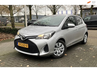 Toyota Yaris 1.0 VVT-i Aspiration lIVE2 Airco Grootscherm, 4 seizoenbanden