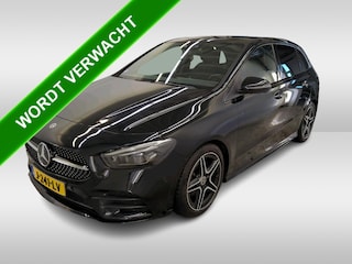 Mercedes-Benz B-klasse 180 Automaat Bus.Solution AMG-Line / Panoramadak / Pdc+Camera / Navigatie / 1/2 Leder / Apk 09-2026
