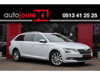 Skoda Superb Combi 1.6 TDI Style Business | Panoramadak | LED/Xenon | Alcantara | ACC | Trekhaak | Origineel NL