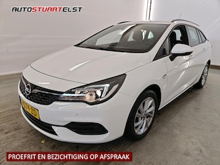 Opel Astra Sports Tourer 1.2 Edition 1e Eigenaar | NL-Auto | Volledig Onderh | BTW | Trekhaak | Carplay | Multimedia | LED | Cruise | Start/Stop | Hill-Hold | PDC