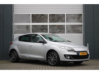 Renault Mégane 1.4 TCe Bose Clima/Cruise/Stoelverwarming/Keyless/PDC/LED/Navi/Bluetooth/RadioCD.AUX.USB/17"LM/Trekhaak