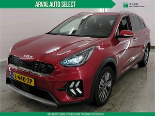 Kia Niro 1.6 GDi 141pk Hybrid DynamicPlusLine | Leder | Stuur- en Stoelverwarming | CarPlay | Navi | Camera en PDC | LED | Keyless
