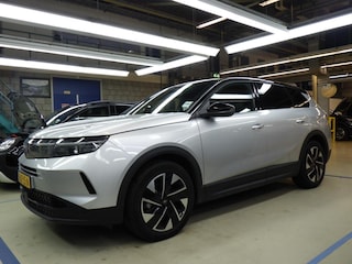 Opel Grandland 1.2 Turbo Hybrid GS 145pk | Technologie Pakket | HeadUp-Display | LED-Matrix | Adaptive Cruise | 360 Camera | Stuur/Stoelverwarming | !!