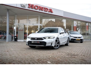 Honda Civic 2.0 Full Hybrid Advance | NL auto l Modeljaar 2026 | Platinum White Pearl | Leder | Navi | Panoramadak | PDC voor en achter | Stoelverwarming